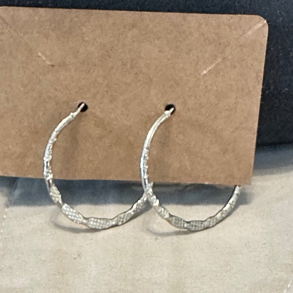 2/$15 Silver tone hoop earrings Lever back Round flat hoops w/texture design. - Picture 2 of 8
